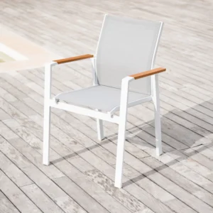 Tisch dining chair